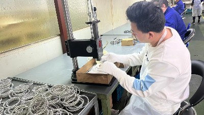 造成磨床主軸軸承（chéng）精度下降的原（yuán）因有哪些？