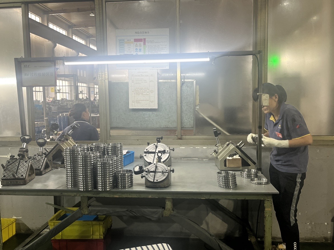 精密機床專（zhuān）用軸承反複噪音，可能是你安裝導致的！